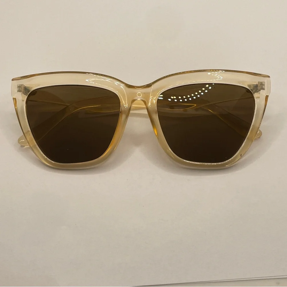 Retro Style Clear‎ Orange Cat Eye Oversized Sunglasses